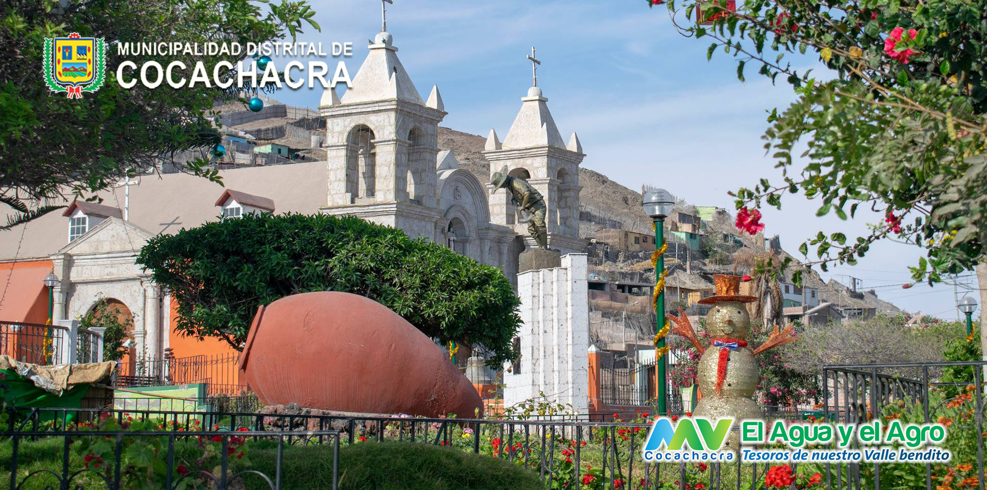 IGLESIA Y PLAZA MAYOR DE COCACHACRA